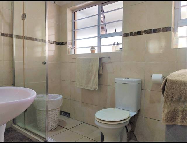 2 BEDROOM HOUSE FOR SALE IN STRANDFONTEIN